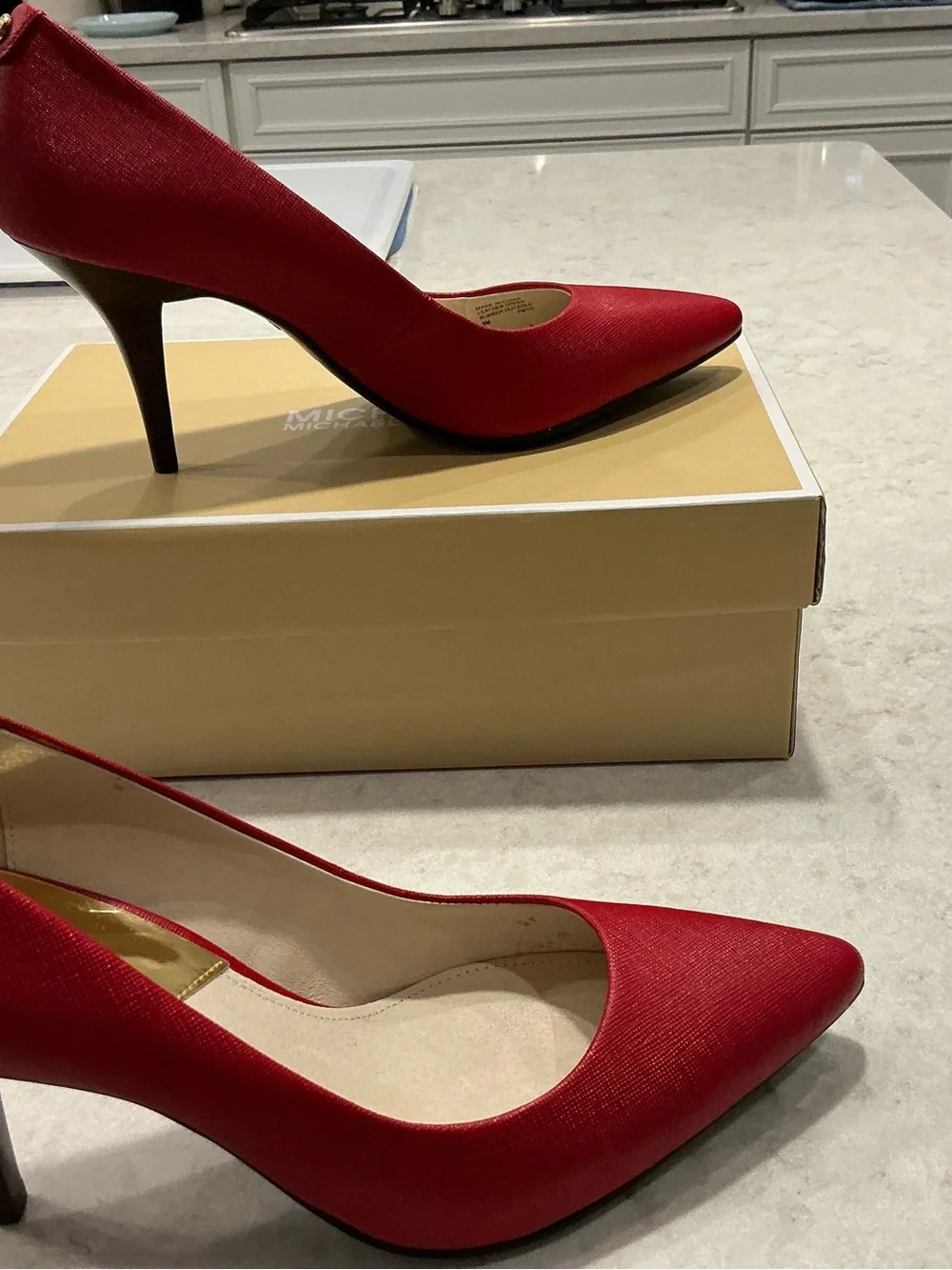 Michael Kors Women’s Red Pointed-Toe Pumps AND  BAG  READ BELOW